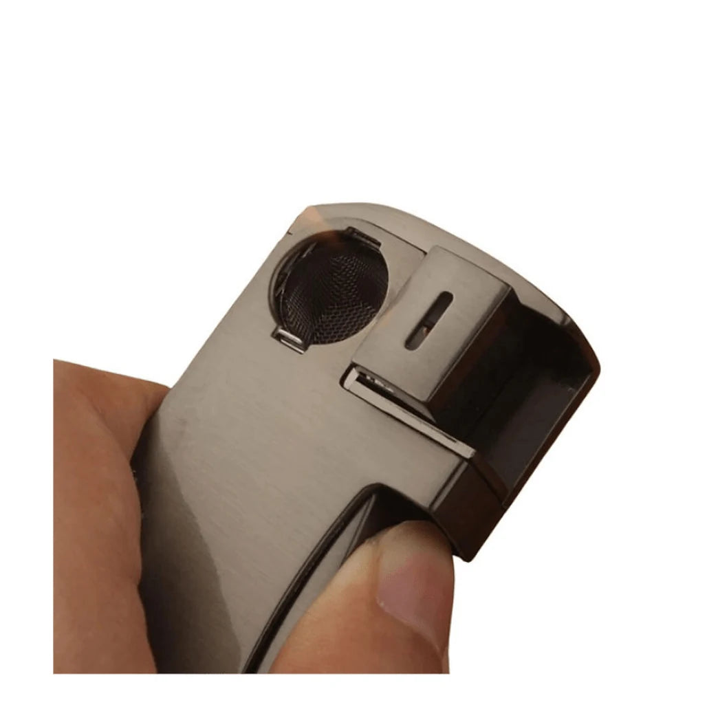 Moss Mountain 2-in-1 pipe/lighter in hand